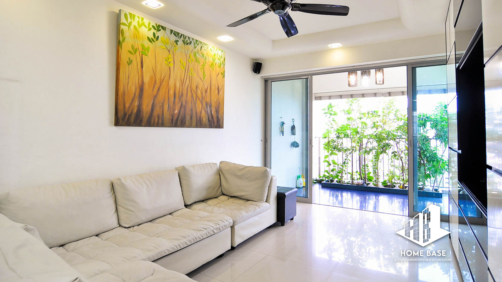 Living Room of 518B Tampines Central 7 Img 3