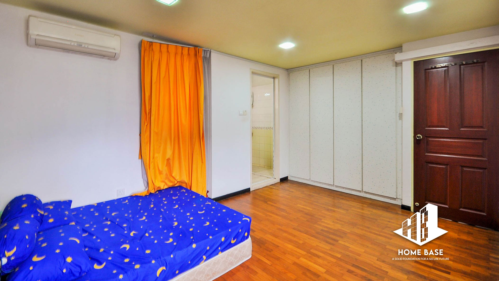 Bedroom 1 of 678D Jurong West St 64 Img 4