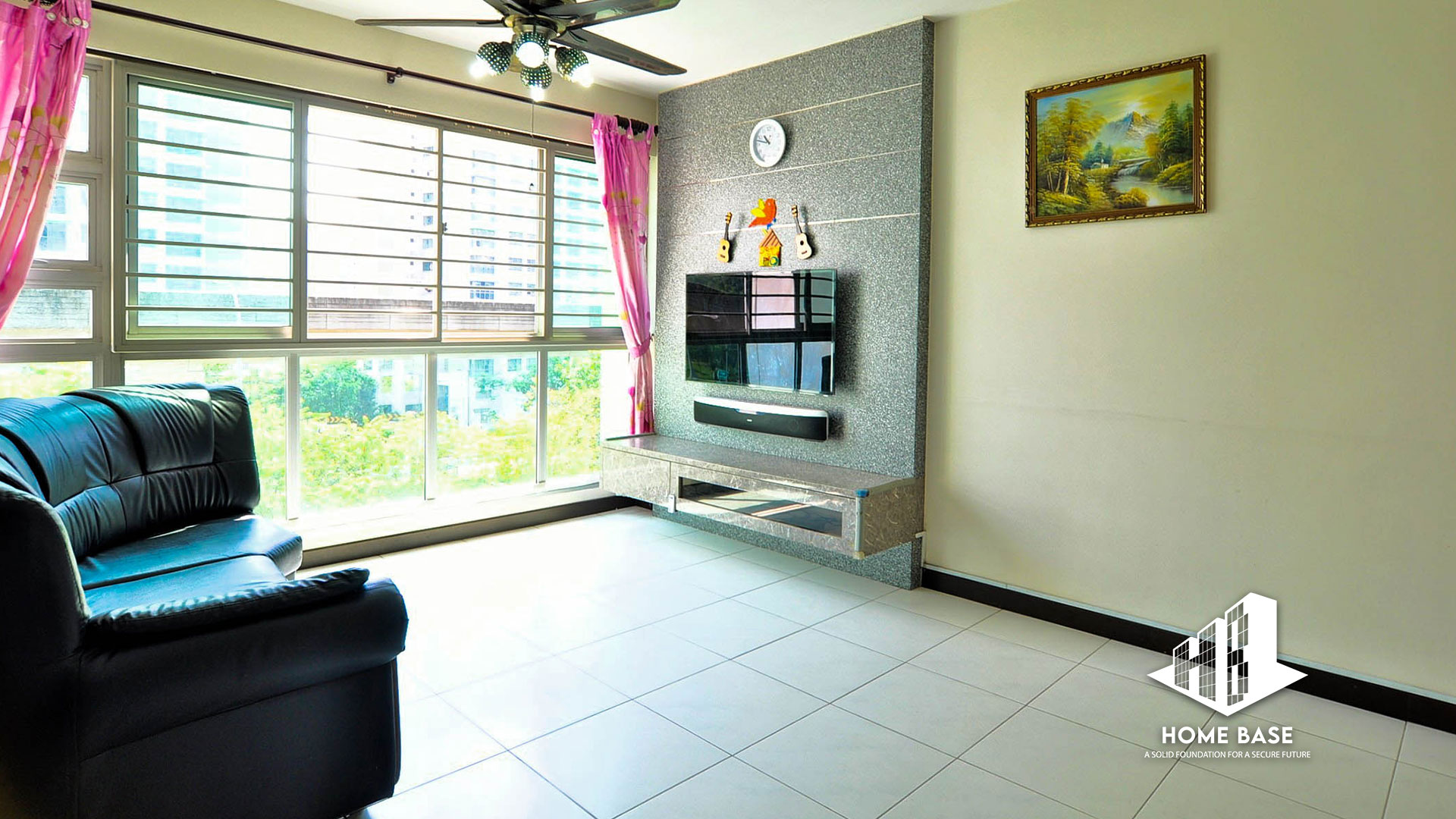 Living Room of 612C Punggol Drive Img 1