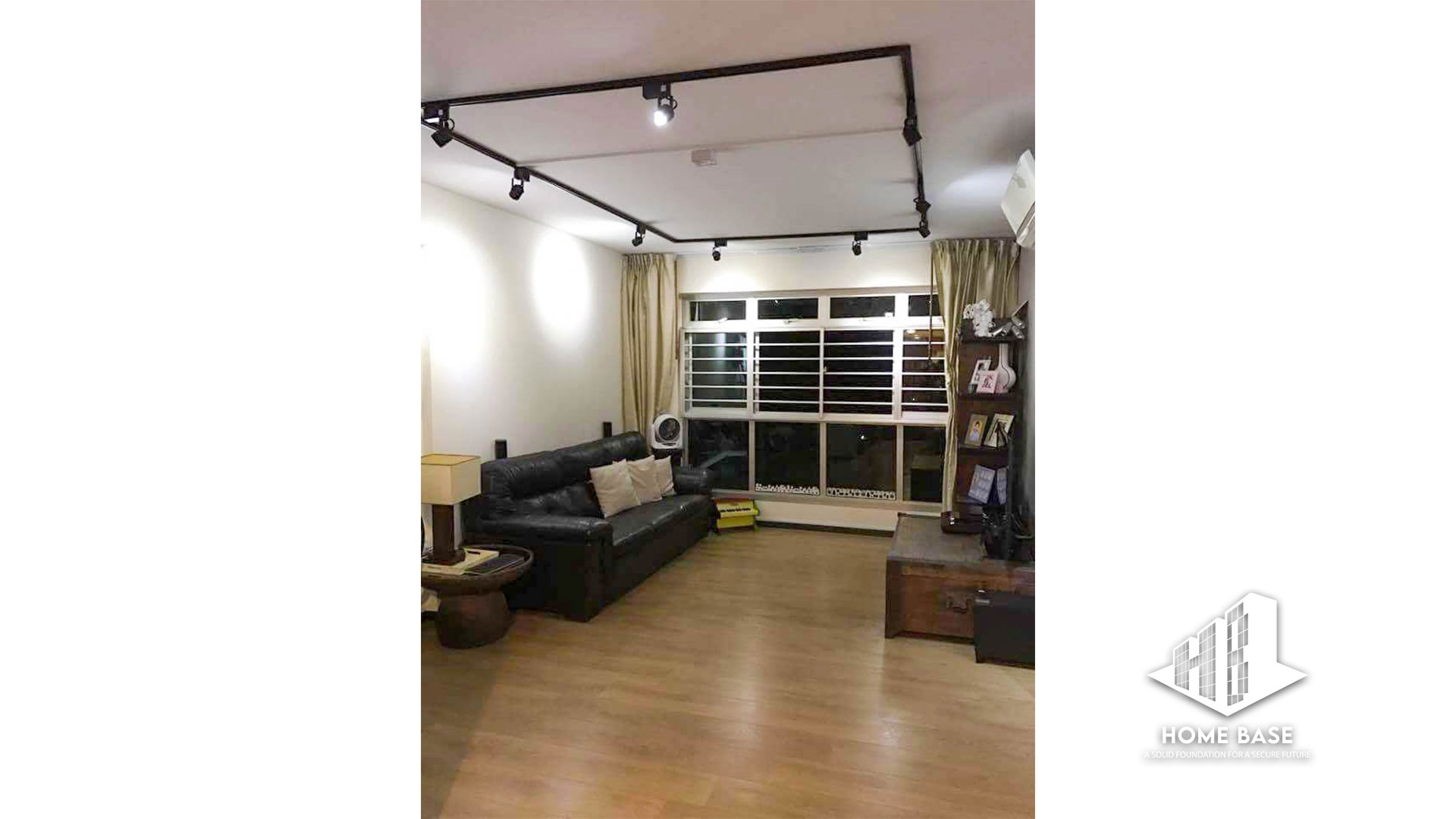 Living Room of 614A Punggol Drive Img 1