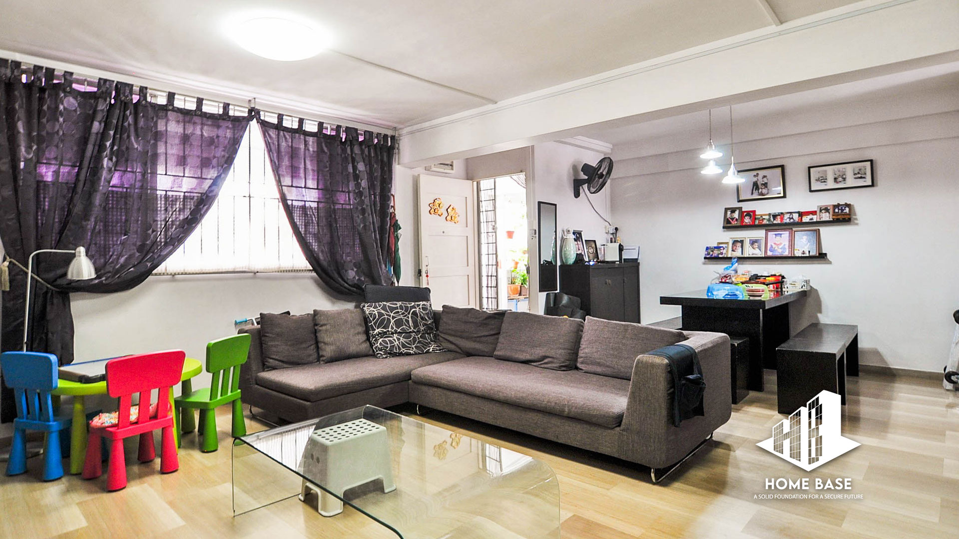 Living Room of 514 Bukit Batok St 52 Img 1