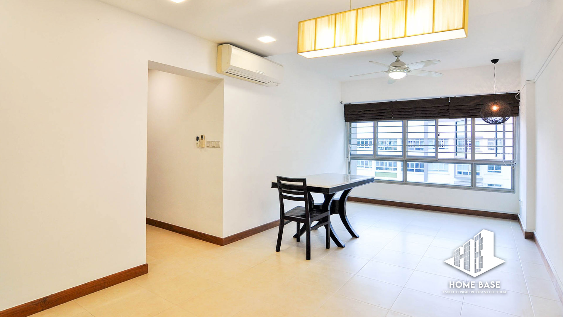 Living Room of 302C Punggol Place Img 7